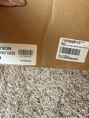 Steve Madden Tayson Chestnut Brown Box with Labels